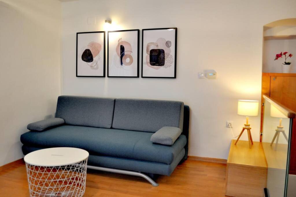 Apartment Veli Dvor Cres Esterno foto